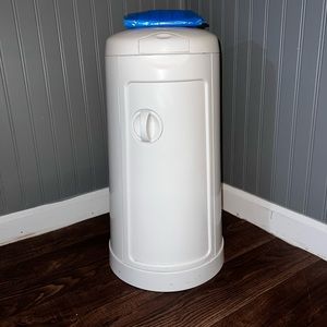 Diaper genie